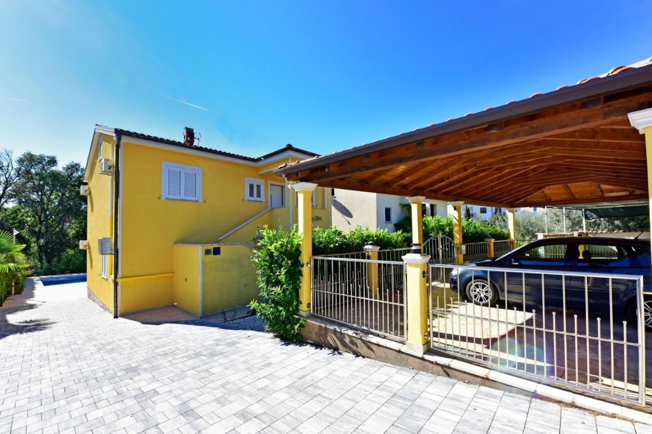 Apartments House Anna For Max 13 Persons In Porec, Pet Friendly Extérieur photo